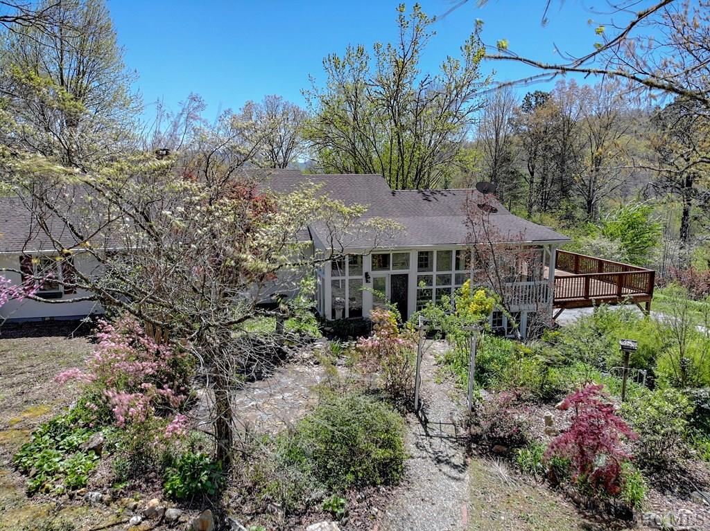 70 Summit Road Otto, NC 28763 - Photo 24 of 36 Gallery Image 24