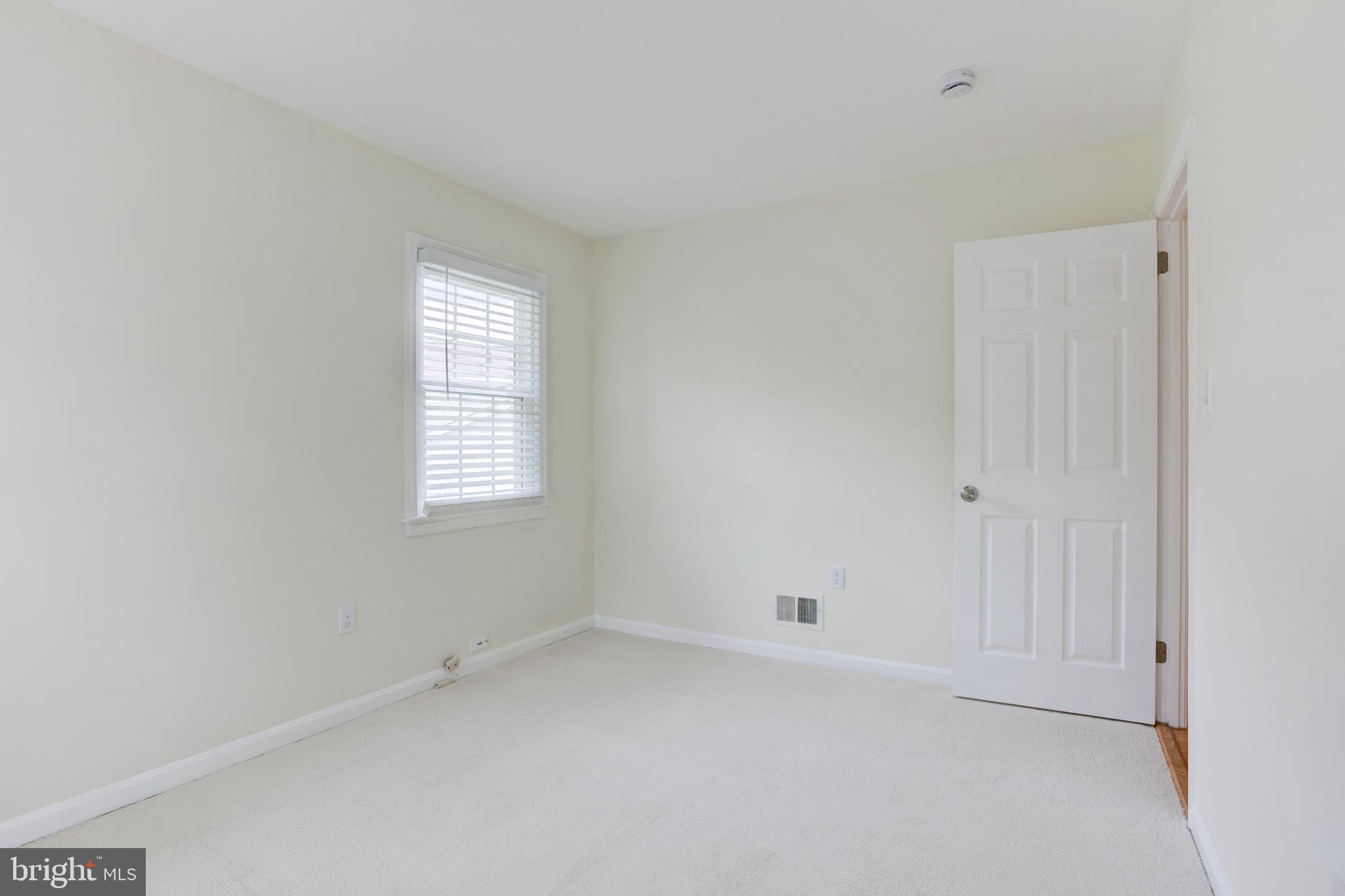 8108 St David Court Springfield, VA 22153 - Photo 21 of 40 Bedroom 3