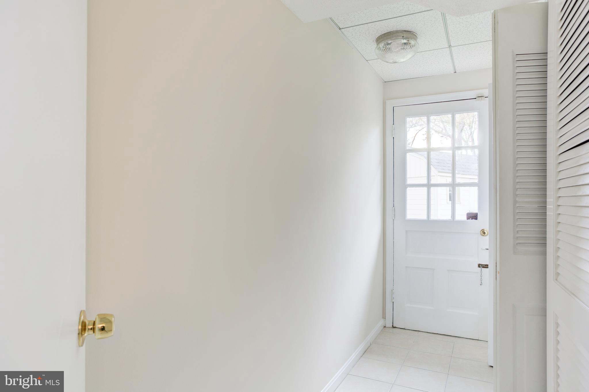 8108 St David Court Springfield, VA 22153 - Photo 32 of 40 Walkout Basement