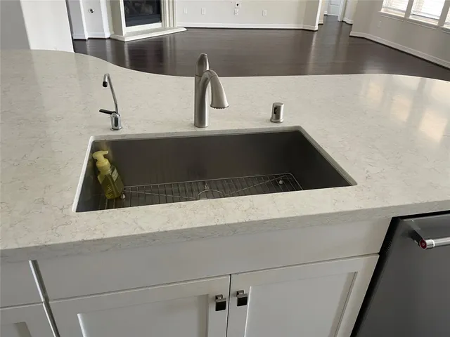 $4,000 | 10407 Roseate Skimmer, Conroe, TX 77385