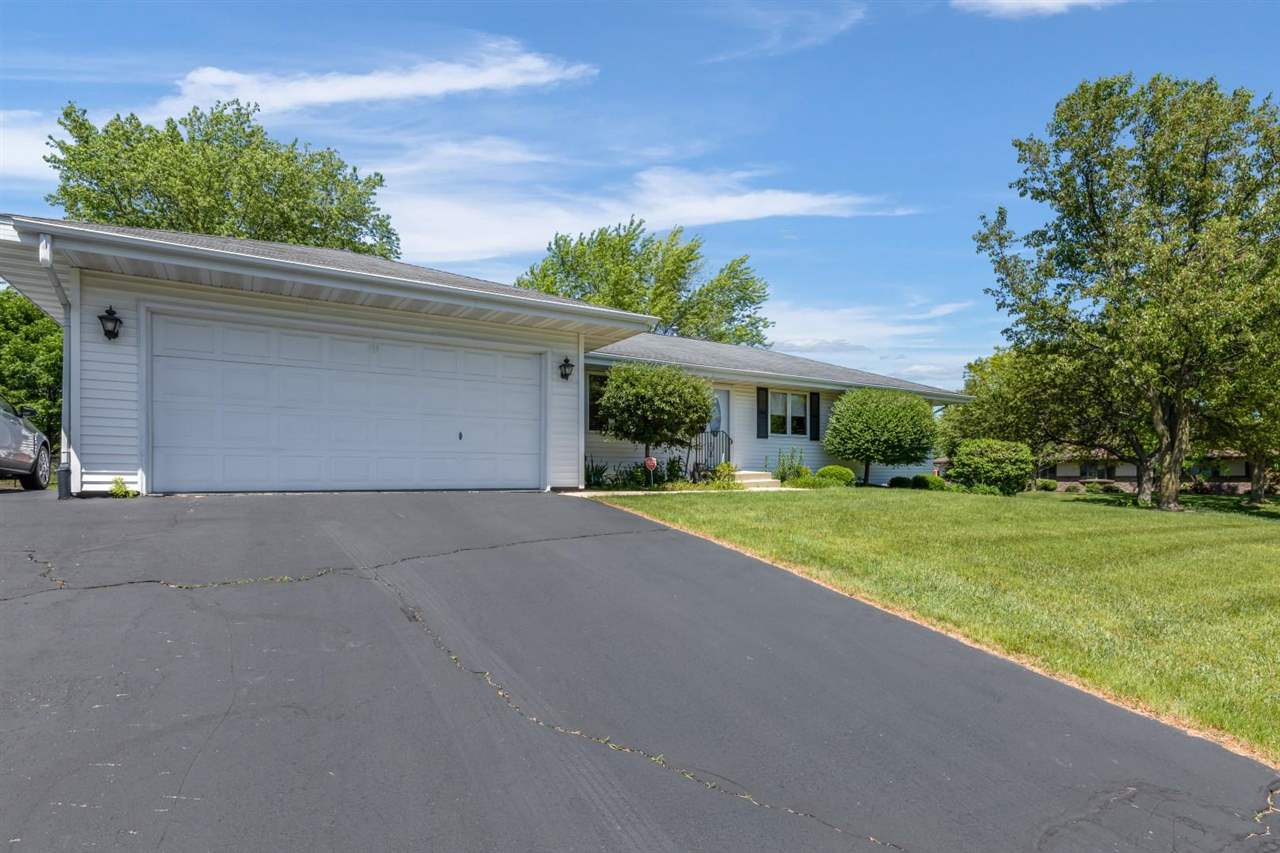 7196 Moss Canyon Road Cherry Valley, IL 61016 - Photo 2 of 37 Gallery Image 2