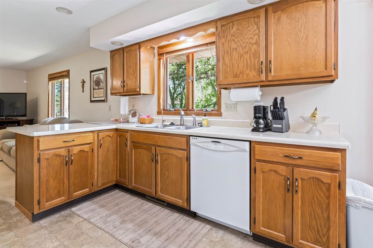 7196 Moss Canyon Road Cherry Valley, IL 61016 - Photo 4 of 37 Gallery Image 4