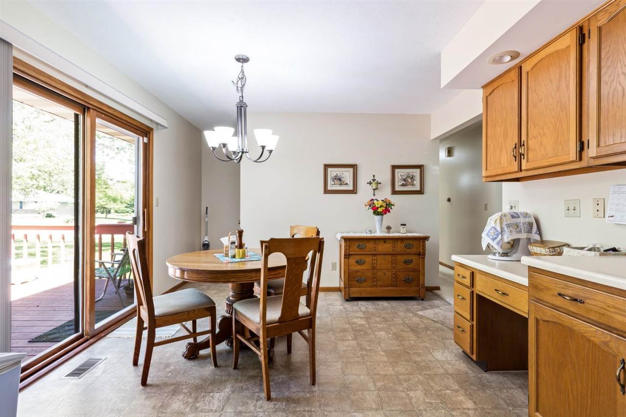 7196 Moss Canyon Road Cherry Valley, IL 61016 - Photo 9 of 37 Gallery Image 9
