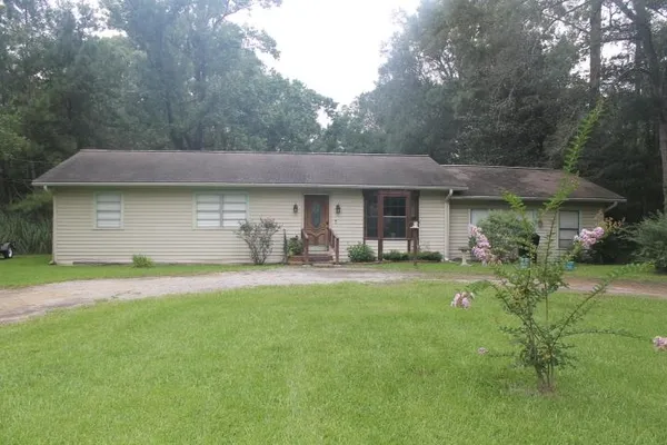 $129,000 | 210 Hulett Street, Vidor, TX 77662