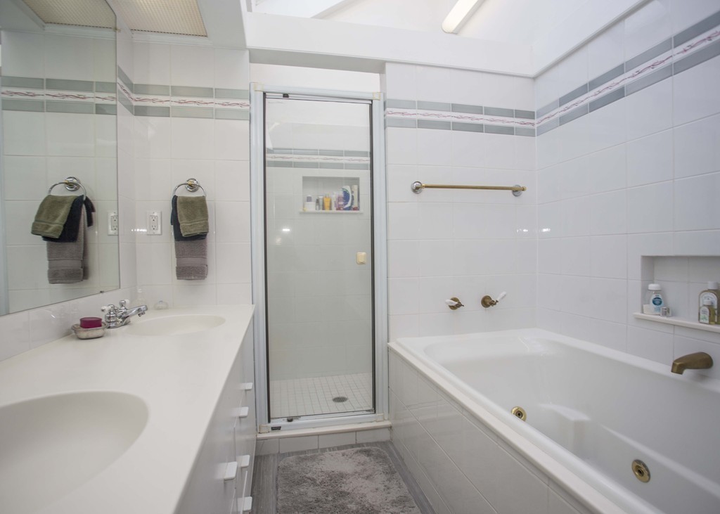 22 Woodridge Road Dover, MA 02030 - Photo 15 of 21 Gallery Image 15