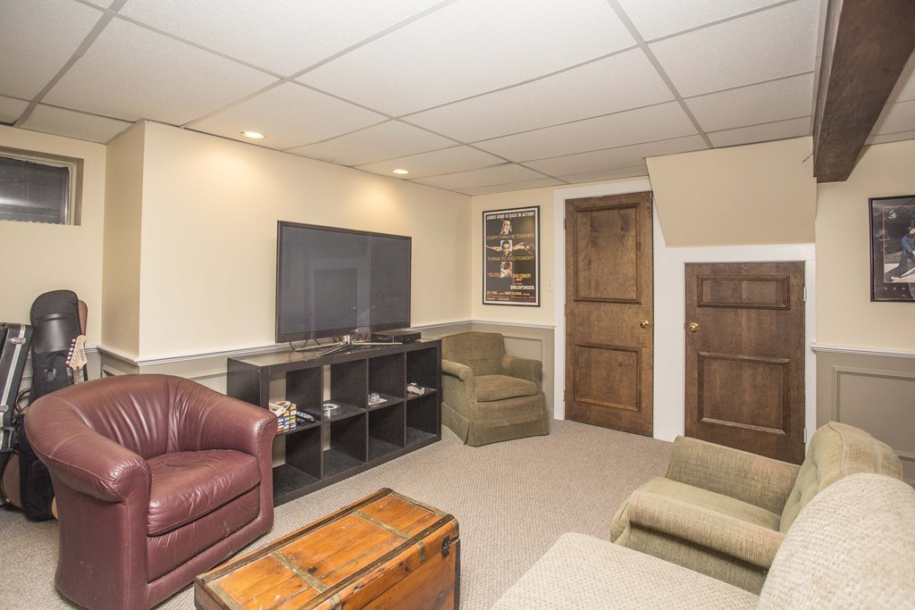 22 Woodridge Road Dover, MA 02030 - Photo 19 of 21 Gallery Image 19
