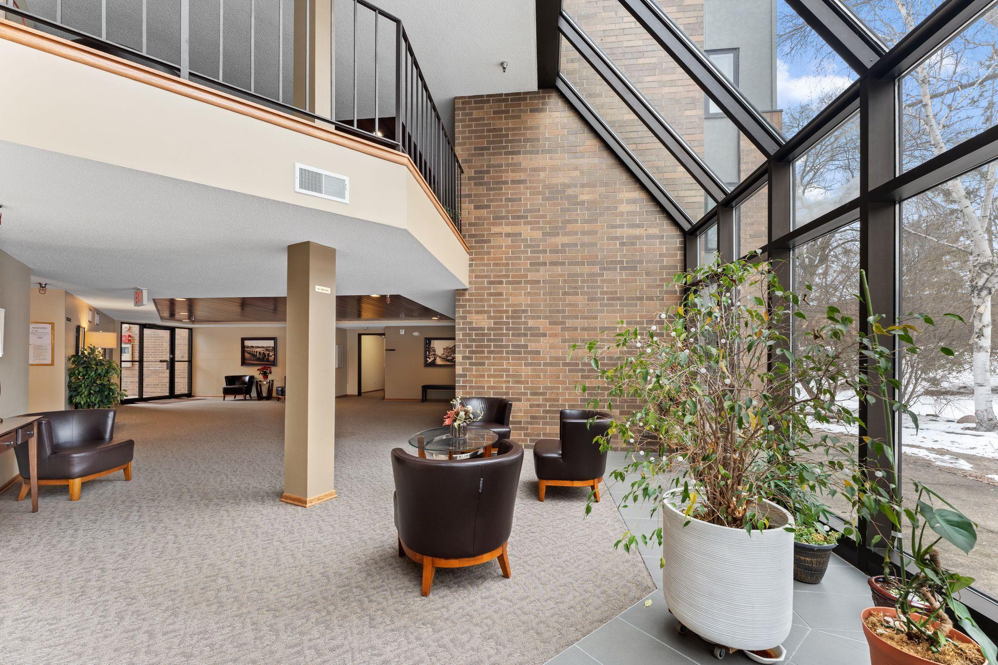 10 Windsor Court, Unit 102 New Brighton, MN 55112 - Photo 9 of 43