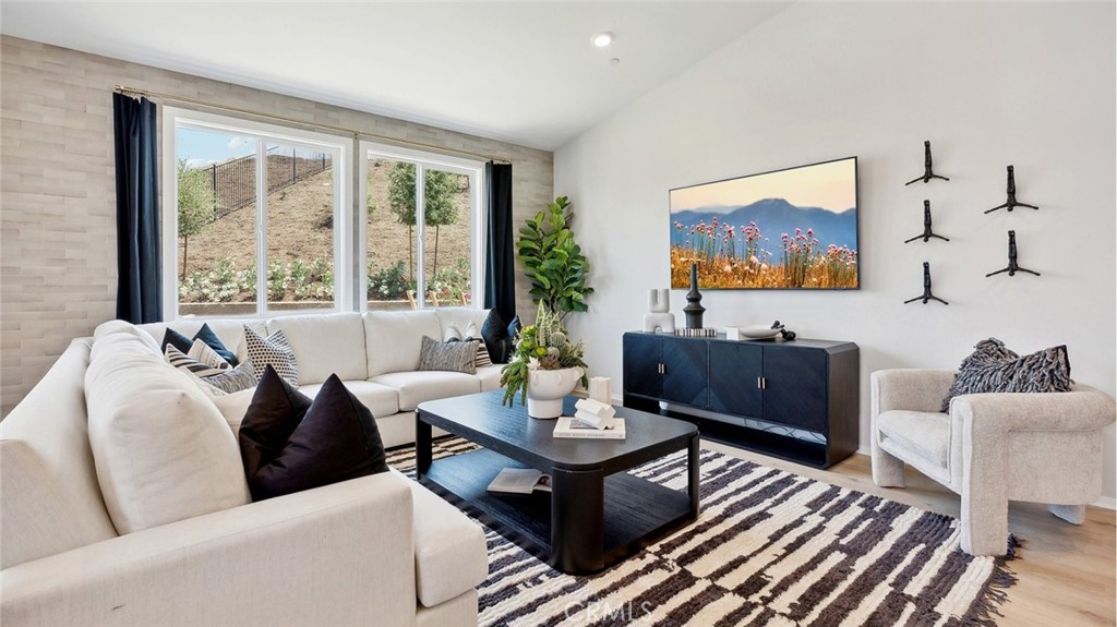 11416 Forge Road Corona, CA 92883 - Photo 3 of 28