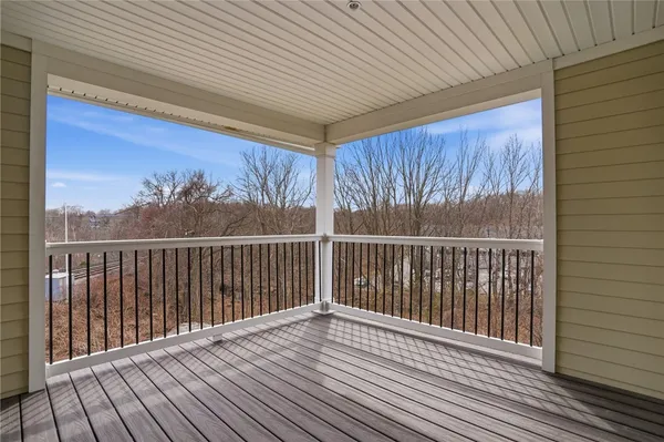 $520,000 | 9 Joseph N Zenga Jr Boulevard, Unit 109, East Greenwich, RI 02818