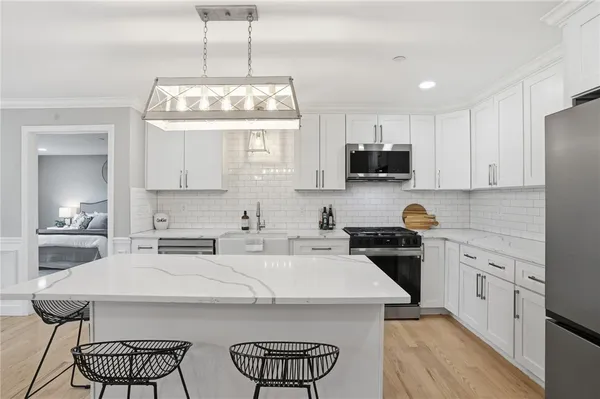 $520,000 | 9 Joseph N Zenga Jr Boulevard, Unit 109, East Greenwich, RI 02818