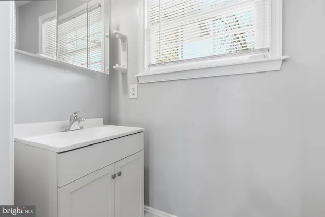 $314,999 | 608 Harwood Avenue, Baltimore, MD 21212