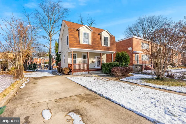 $314,999 | 608 Harwood Avenue, Baltimore, MD 21212