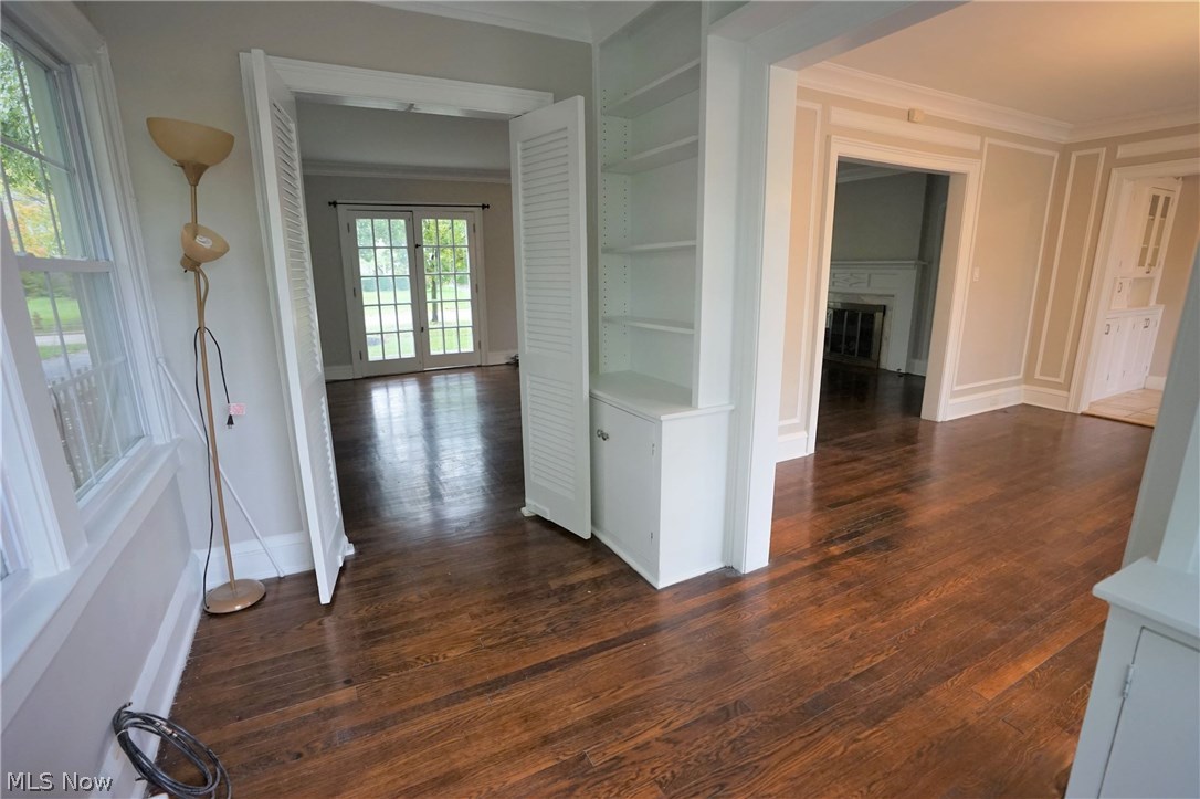 3280 Chadbourne Road Cleveland, OH 44120 - Photo 8 of 27