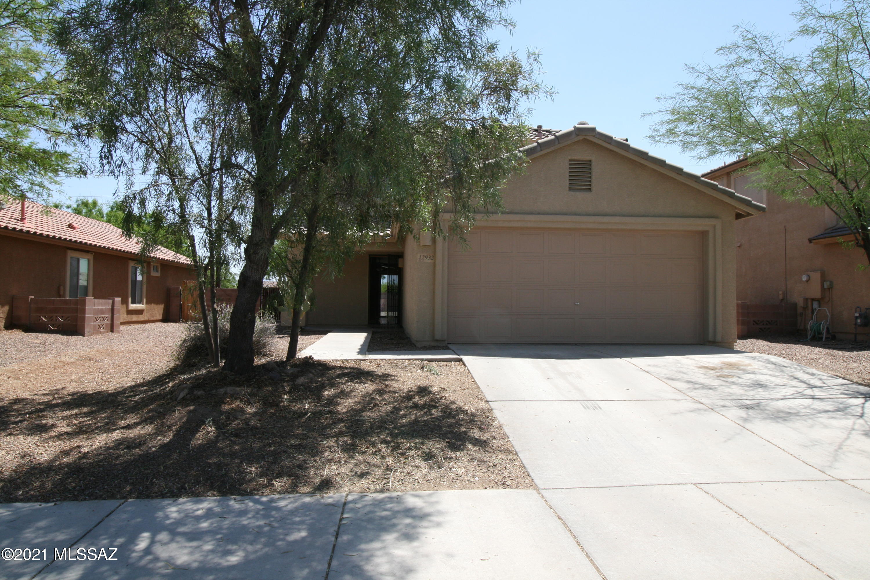 12932 North Steamboat Drive Marana, AZ 85653 - Photo 2 of 13