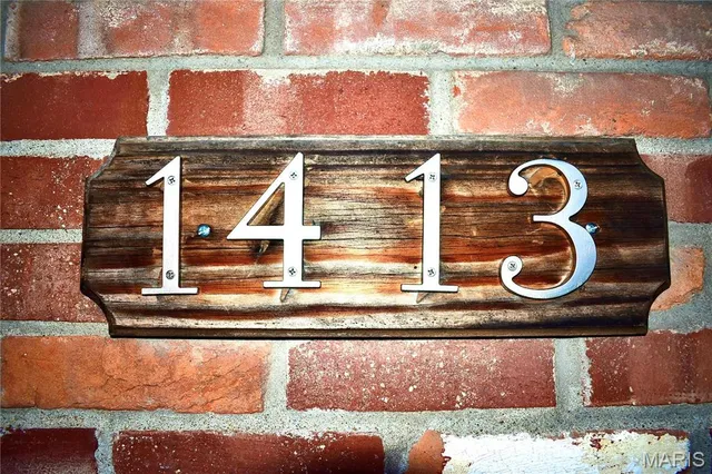 $98,900 | 1413 Milton Road, Alton, IL 62002