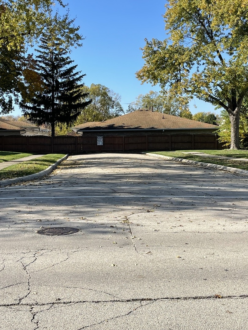 1099 Gael Drive Joliet, IL 60435 - Photo 1 of 4 a view of a parking space