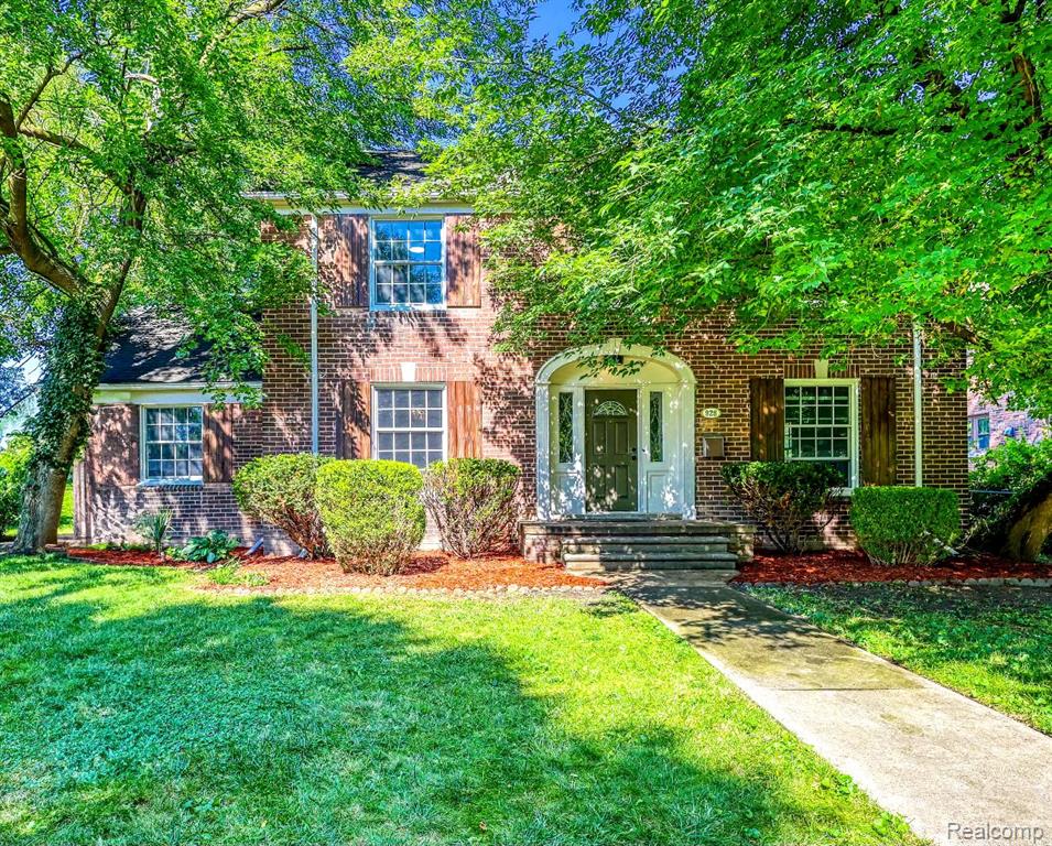 928 Pemberton Road Grosse Pointe Park, MI 48230 - Photo 2 of 29