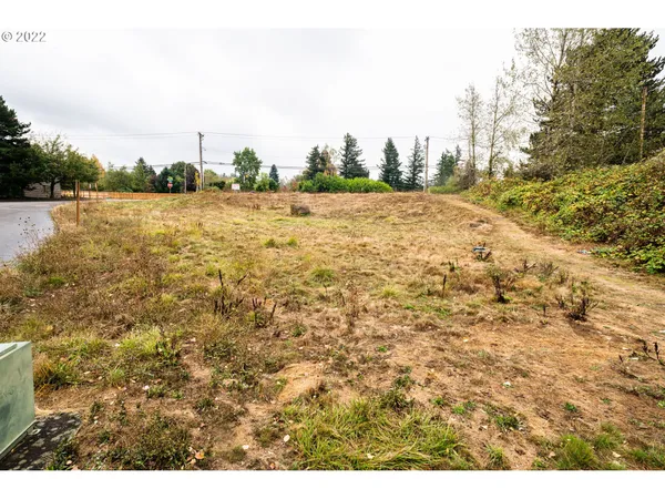 $1,175,000 | 2075 Northeast 240th Avenue, Wood Village, OR 97060