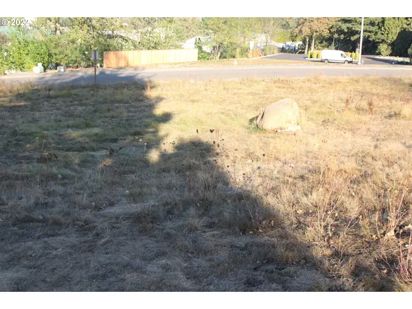 $1,175,000 | 2075 Northeast 240th Avenue, Wood Village, OR 97060