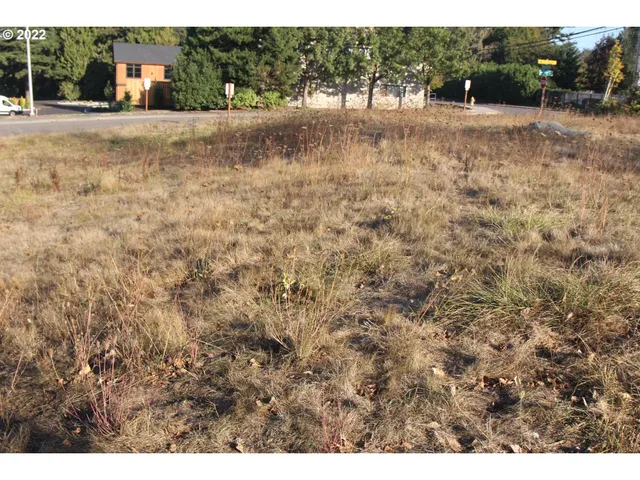 $1,175,000 | 2075 Northeast 240th Avenue, Wood Village, OR 97060