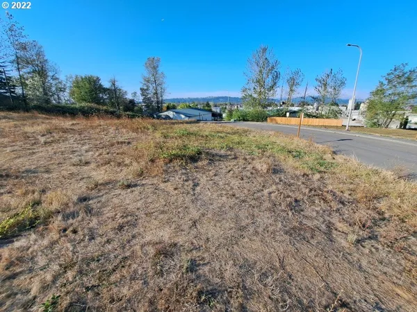 $1,175,000 | 2075 Northeast 240th Avenue, Wood Village, OR 97060