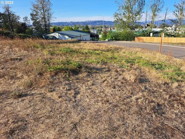 $1,175,000 | 2075 Northeast 240th Avenue, Wood Village, OR 97060