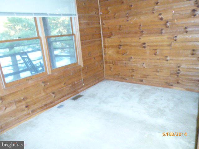 24301 Hanson Road Gaithersburg, MD 20882 - Photo 6 of 10 Bedroom