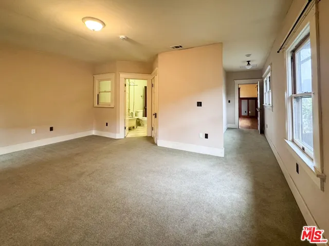 a view of a livingroom with an empty space