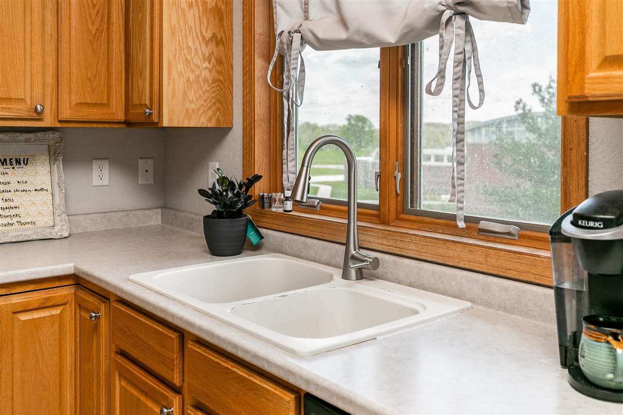 155 Windsor Road North Liberty, IA 52317 - Photo 15 of 39 Gallery Image 15