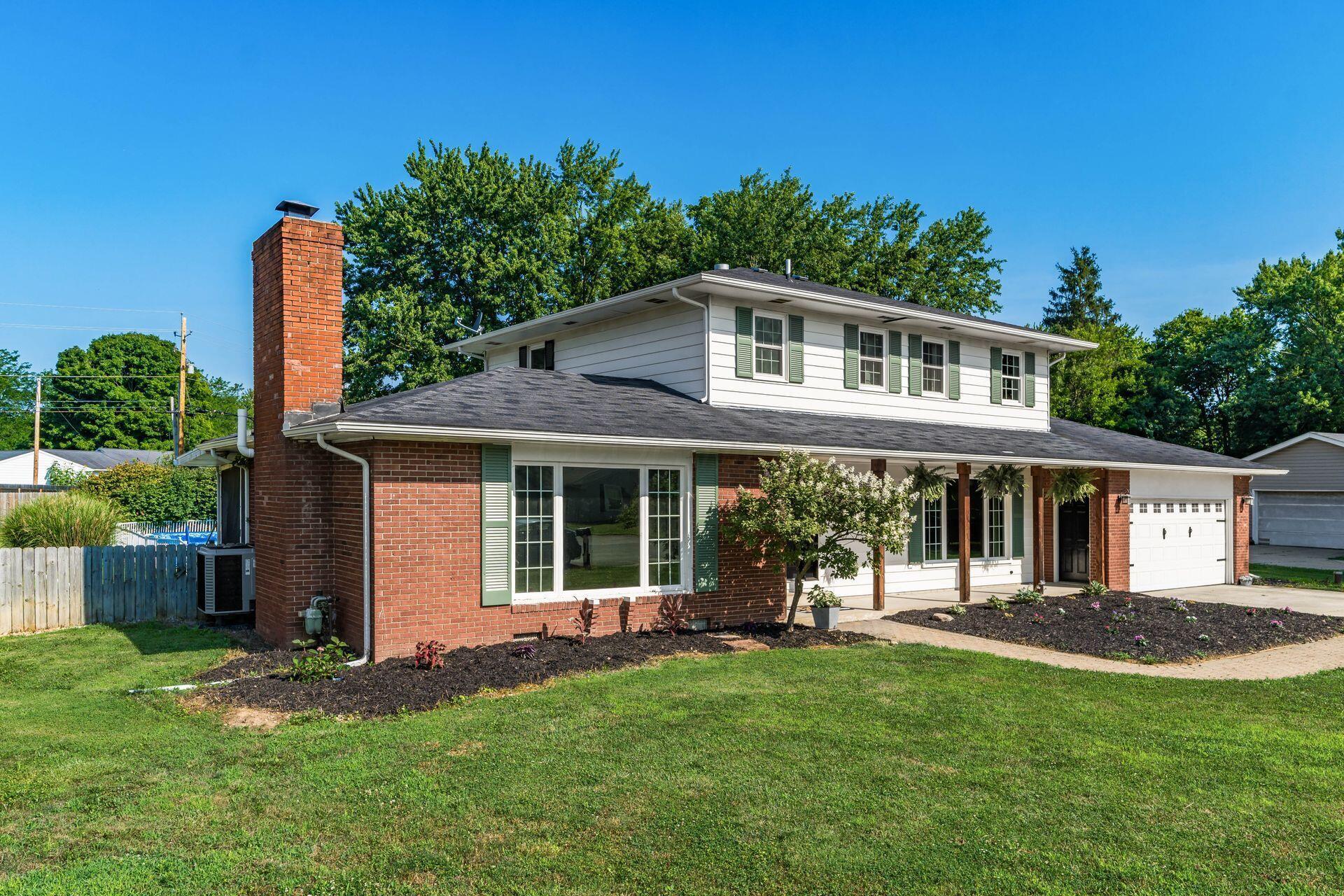 562 Mapleview Lane Circleville, OH 43113 - Photo 3 of 31 003_ 562 Mapleview Ln - 003-2