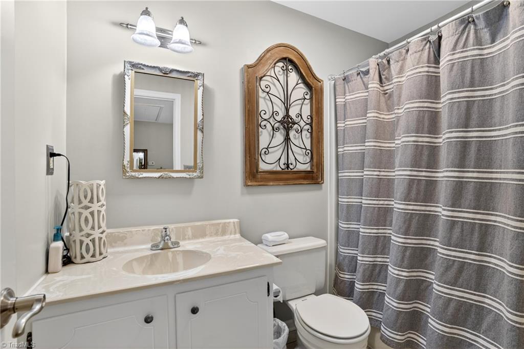 1011 Kildare Road Asheboro, NC 27203 - Photo 25 of 46