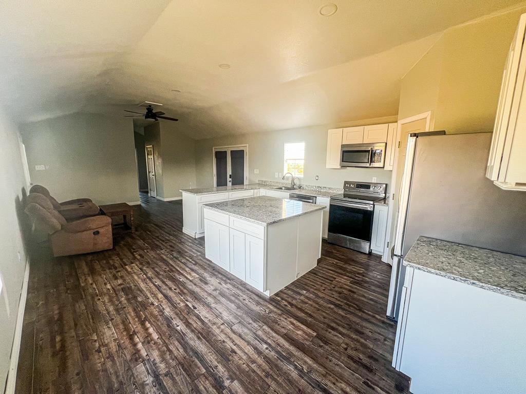 420 Ell Road Mountain Home, TX 78058 - Photo 6 of 17