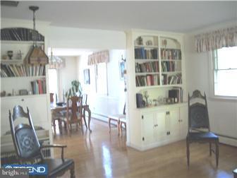711 Devon Lane Wallingford, PA 19086 - Photo 5 of 12 Gallery Image 5