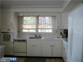 711 Devon Lane Wallingford, PA 19086 - Photo 8 of 12 Gallery Image 8