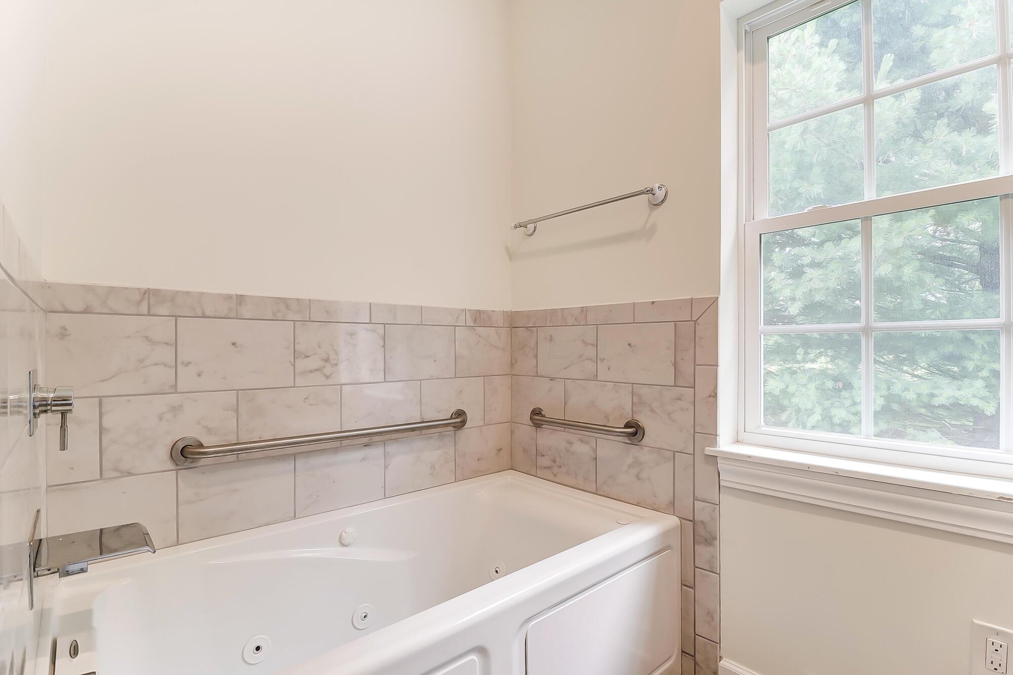 1434 Bickel Church Road Northeast Baltimore, OH 43105 - Photo 37 of 57 In-Law Suite, Full Bathroom - 1434 Bickel Church Road NE, Baltimore, OH 43105