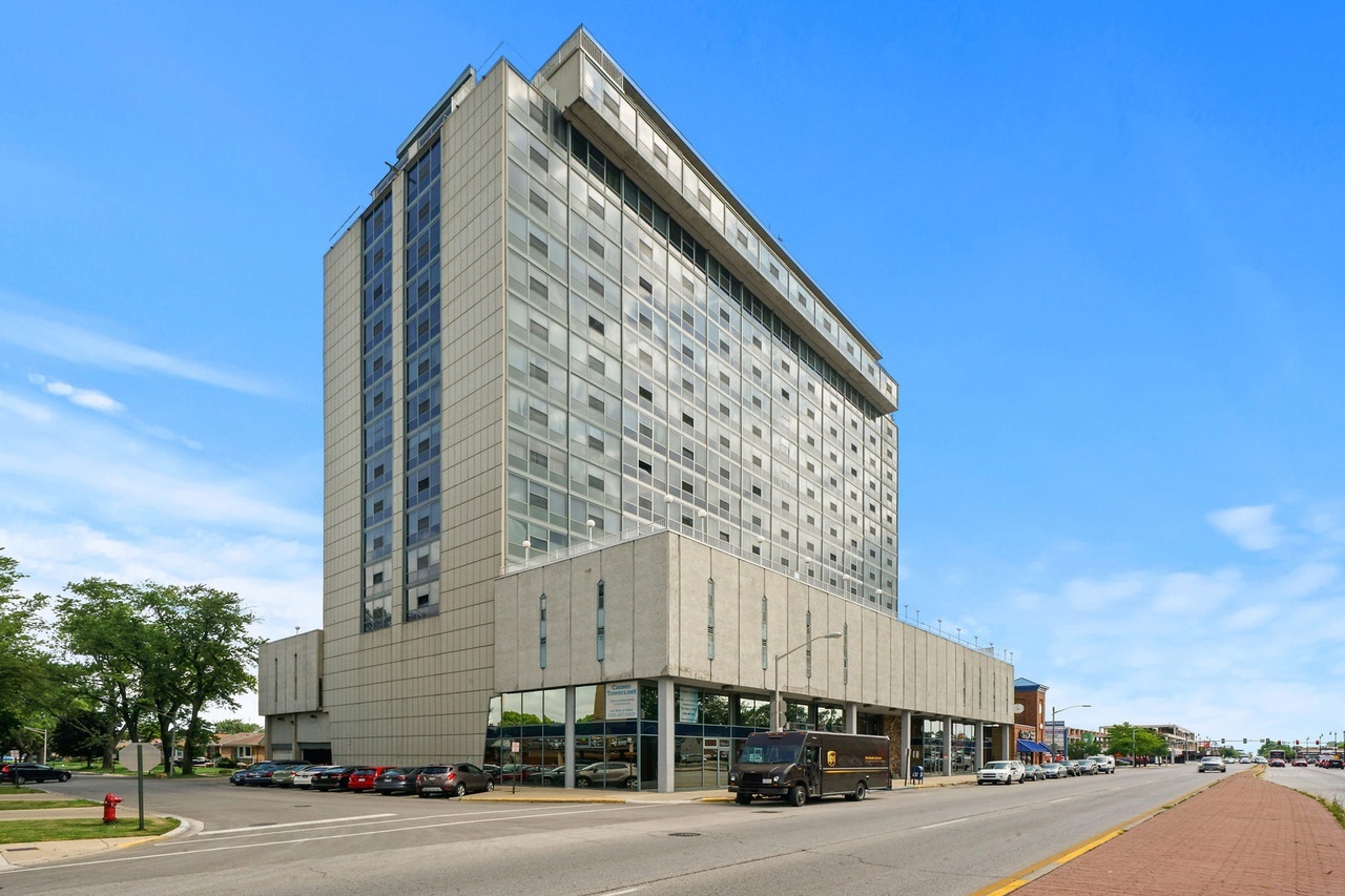 7234 West North Ave Unit 602