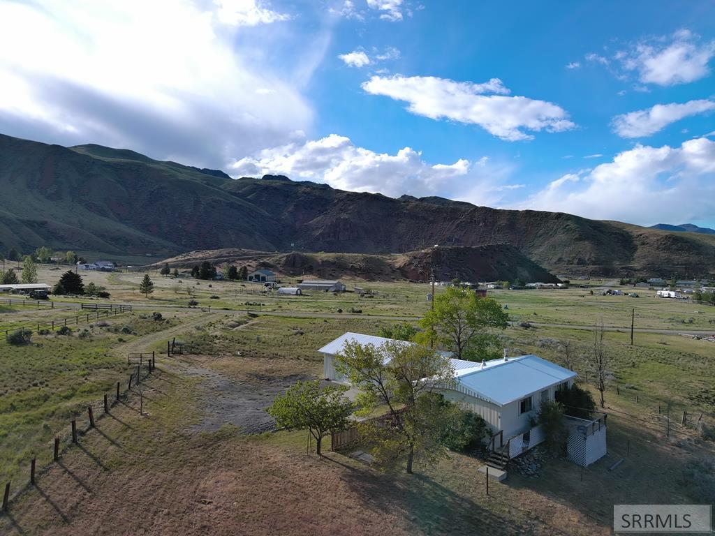 225 Pheasant Road Salmon, ID 83467 - Photo 5 of 60
