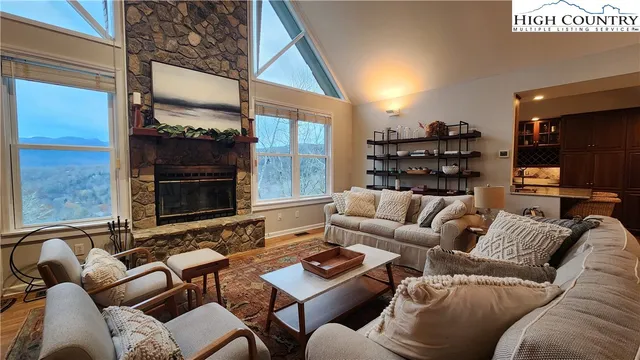 $575,000 | 274 Highland Circle, Banner Elk, NC 28604