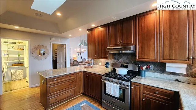 $575,000 | 274 Highland Circle, Banner Elk, NC 28604