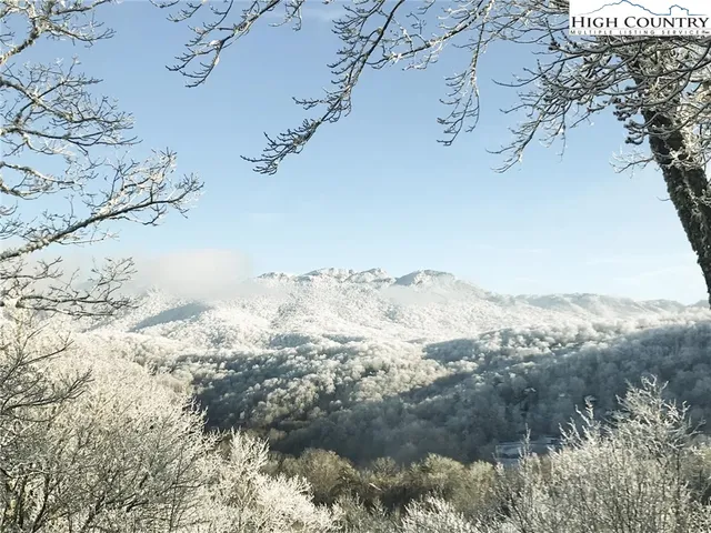 $575,000 | 274 Highland Circle, Banner Elk, NC 28604