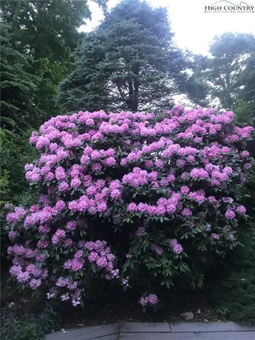 $575,000 | 274 Highland Circle, Banner Elk, NC 28604