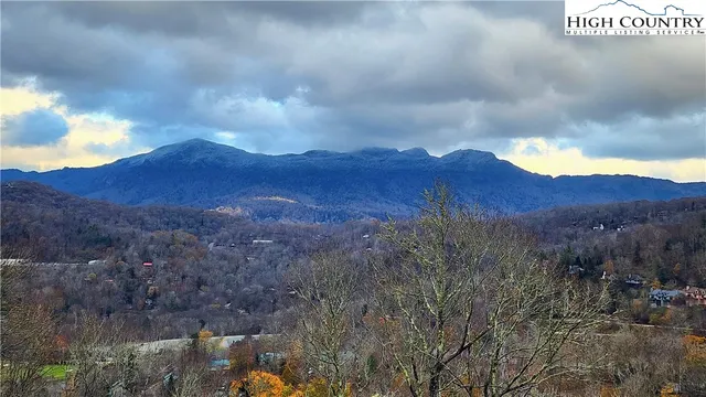 $575,000 | 274 Highland Circle, Banner Elk, NC 28604