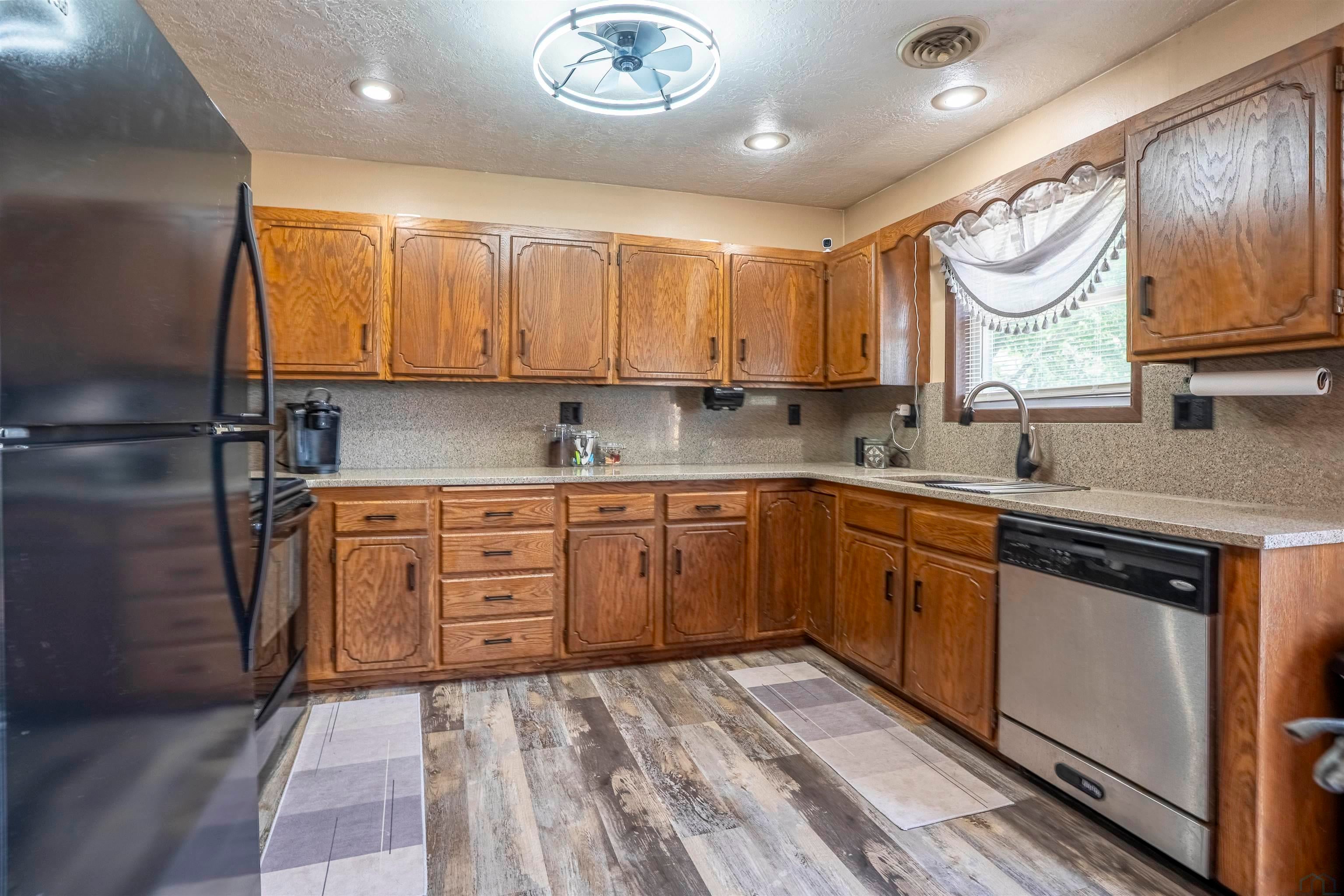 814 3rd Street Merrill, IA 51038 - Photo 7 of 28 Gallery Image 7