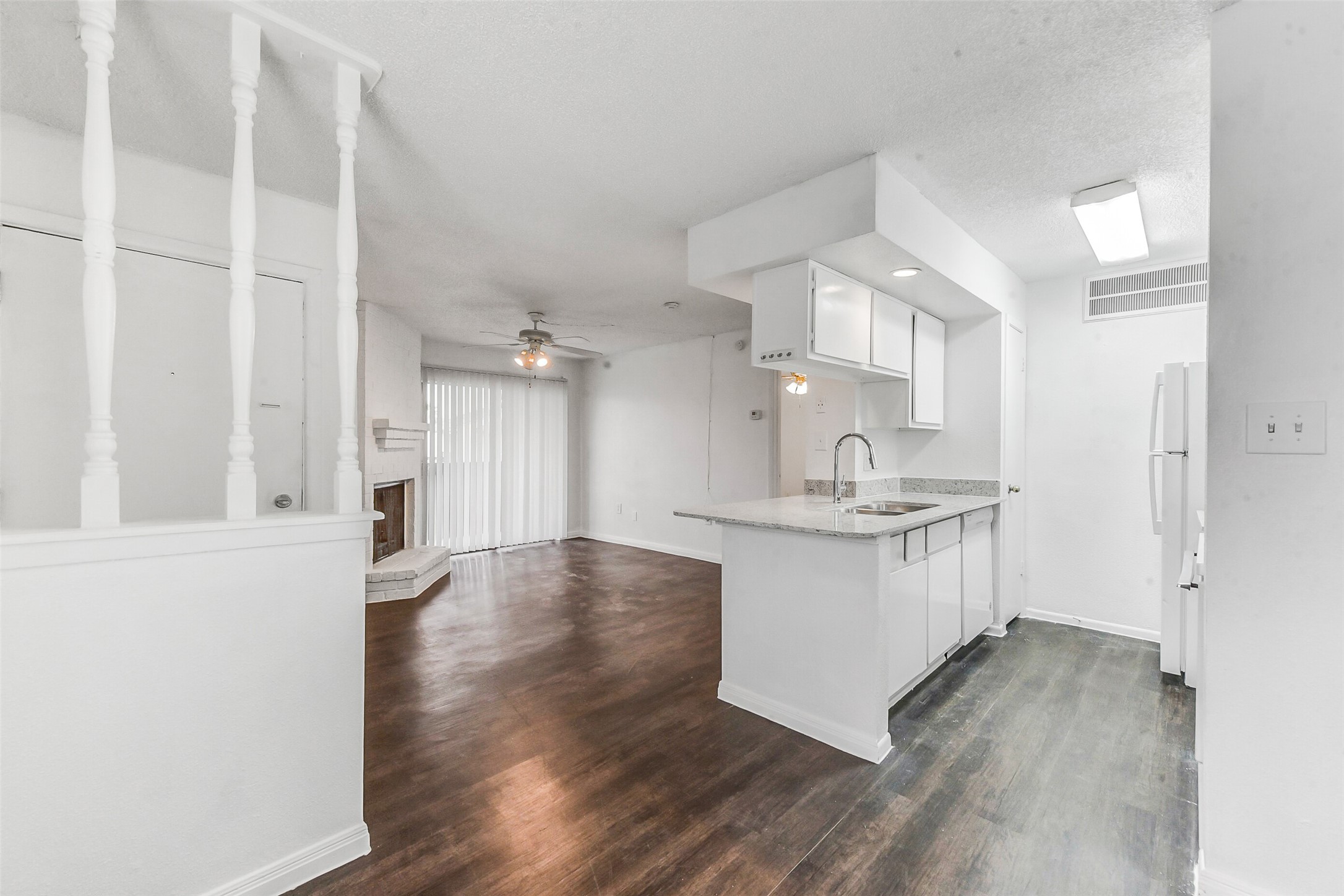 250 El Dorado Boulevard, Unit 248 Webster, TX 77598 - Photo 8 of 16 a kitchen with stainless steel appliances granite countertop a sink stove and refrigerator