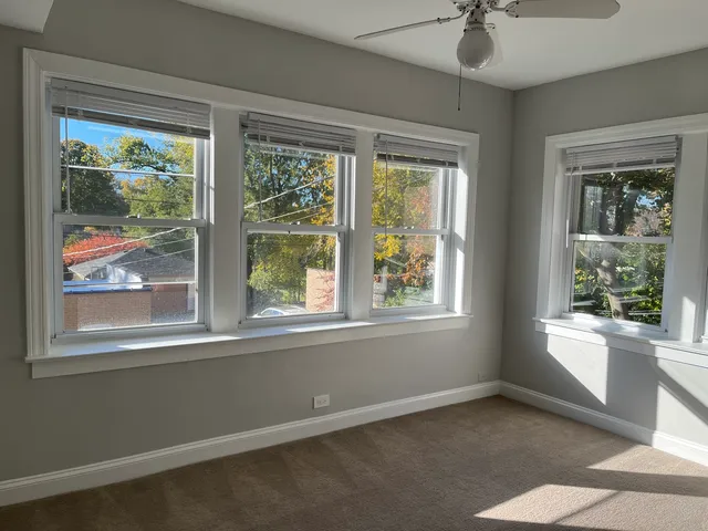 $2,100 | 8906 Ewing Avenue, Unit 2, Evanston, IL 60203