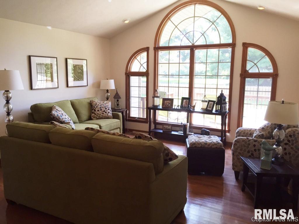 4016 Eagle Wing Road Springfield, IL 62711 - Photo 4 of 20