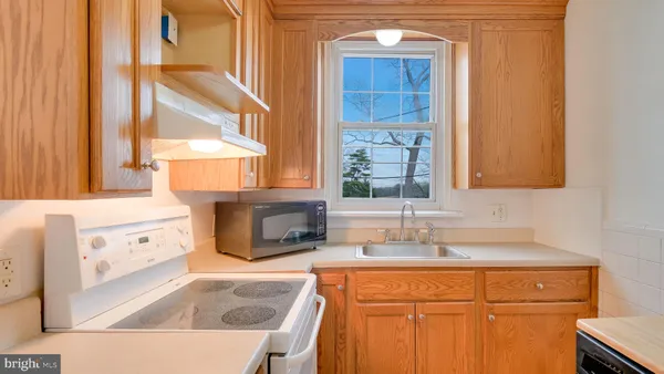 $235,000 | 136 Academy Lane, Upper Darby, PA 19082