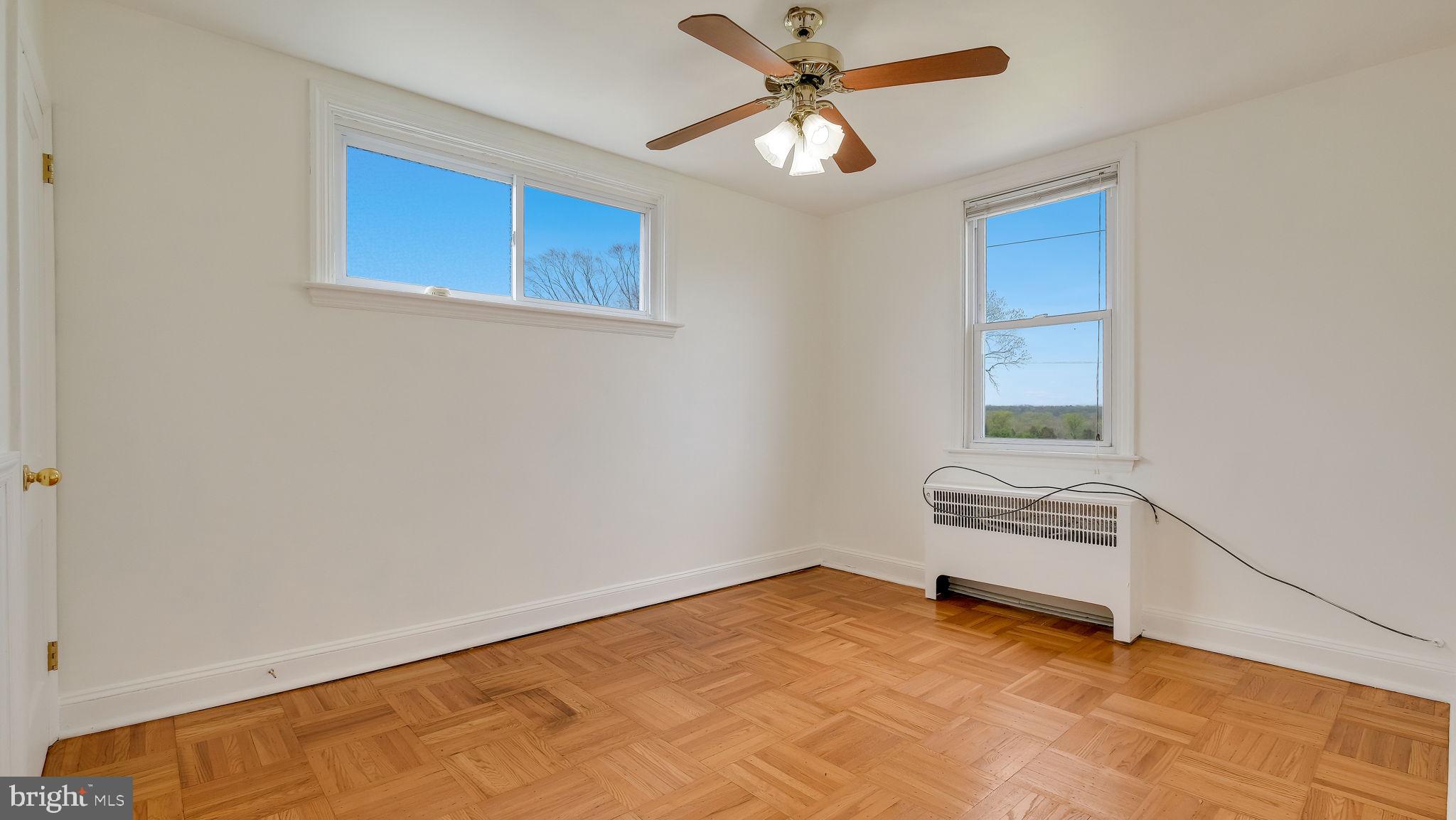 136 Academy Lane Upper Darby, PA 19082 - Photo 17 of 27 dining room