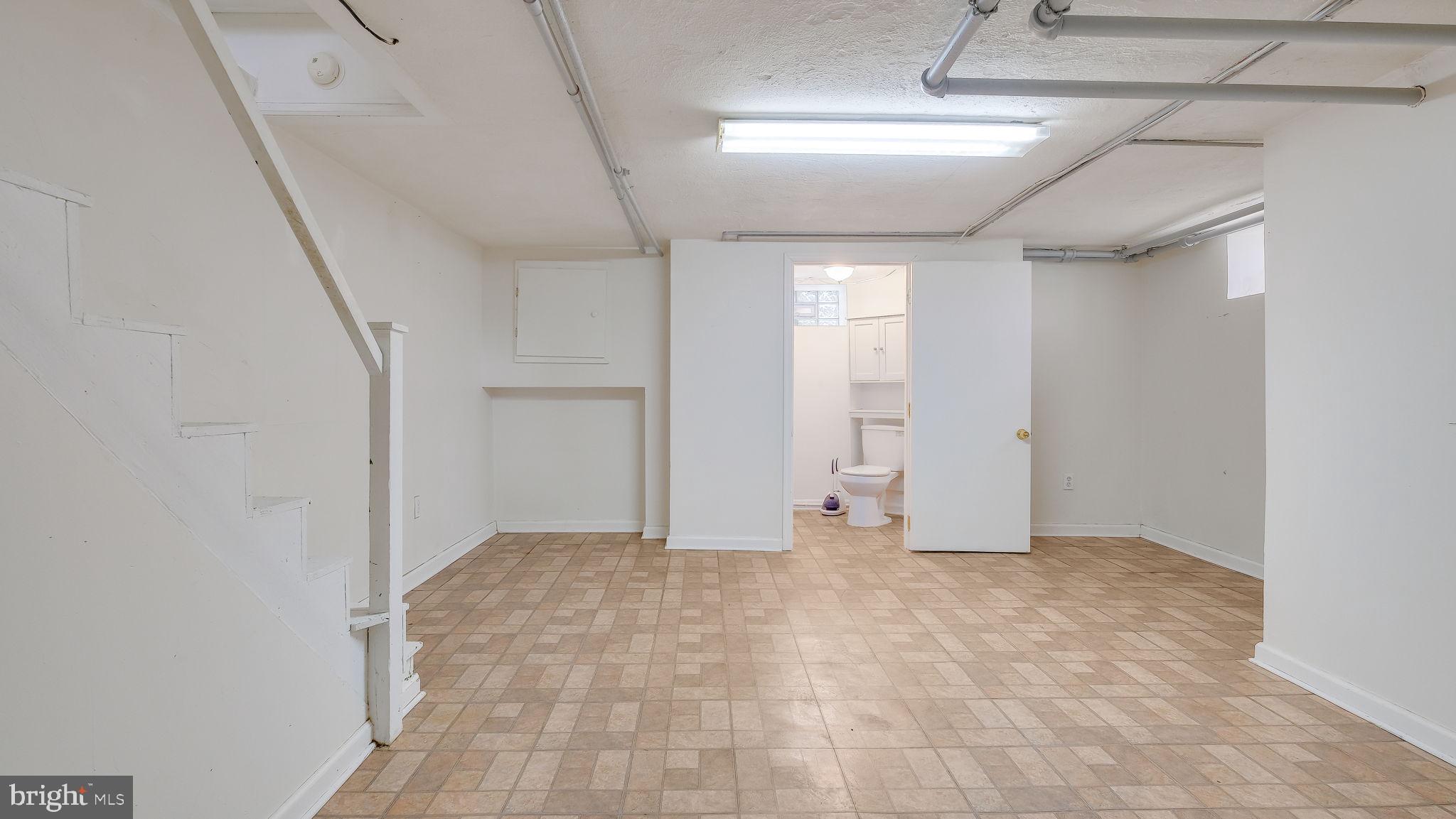 136 Academy Lane Upper Darby, PA 19082 - Photo 20 of 27 finished basement