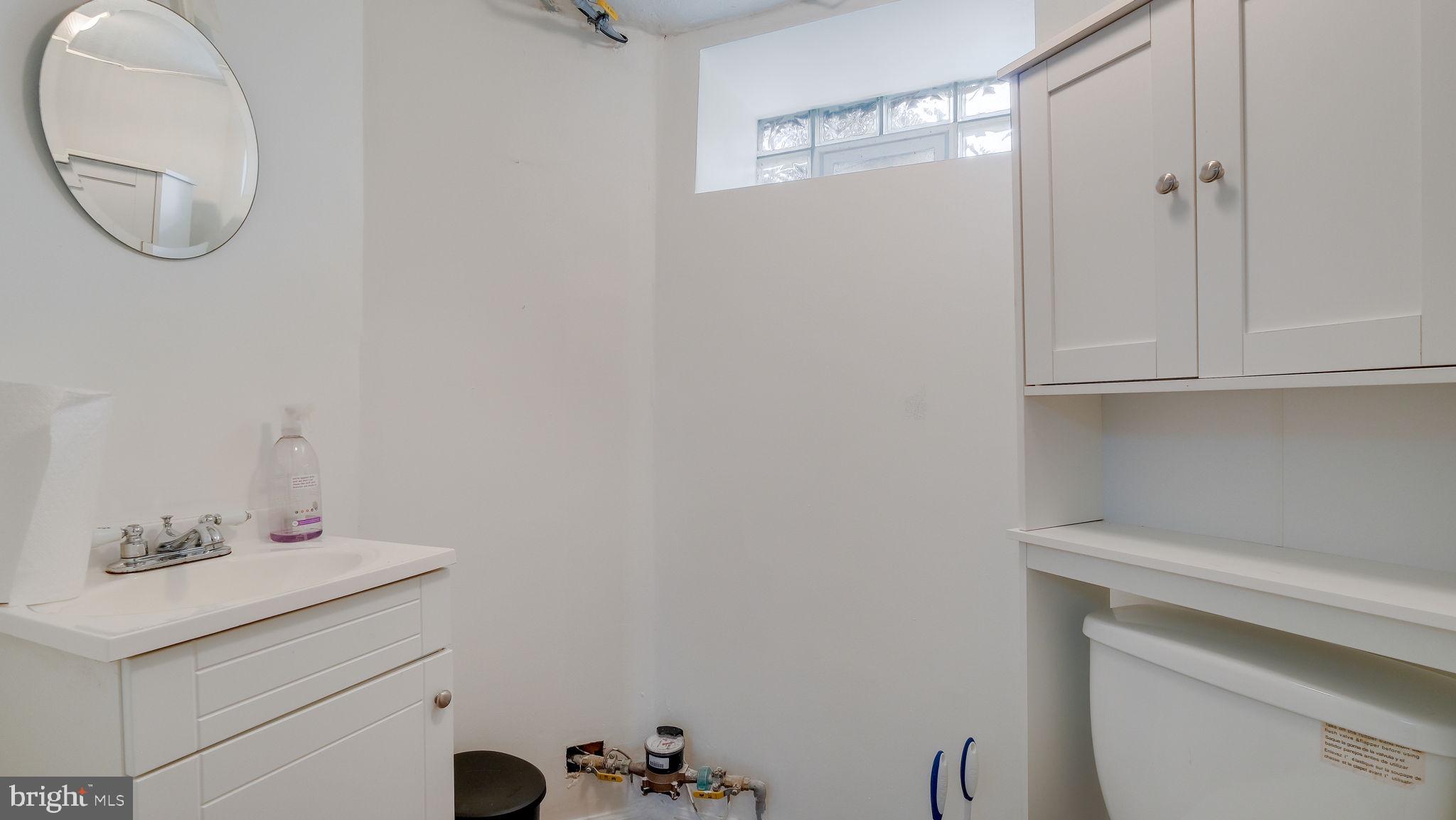 136 Academy Lane Upper Darby, PA 19082 - Photo 22 of 27 half bath